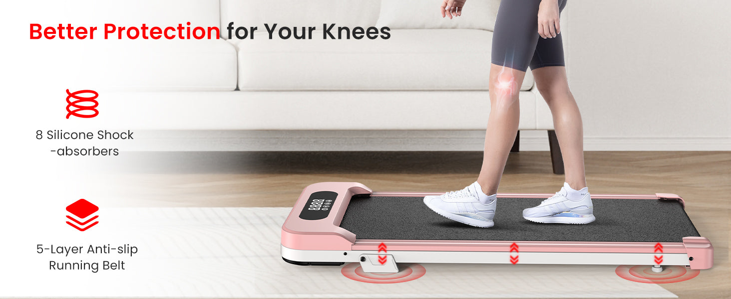 Persona que utiliza una máquina de ejercicios en casa con texto sobre protección de rodillas y características del producto.